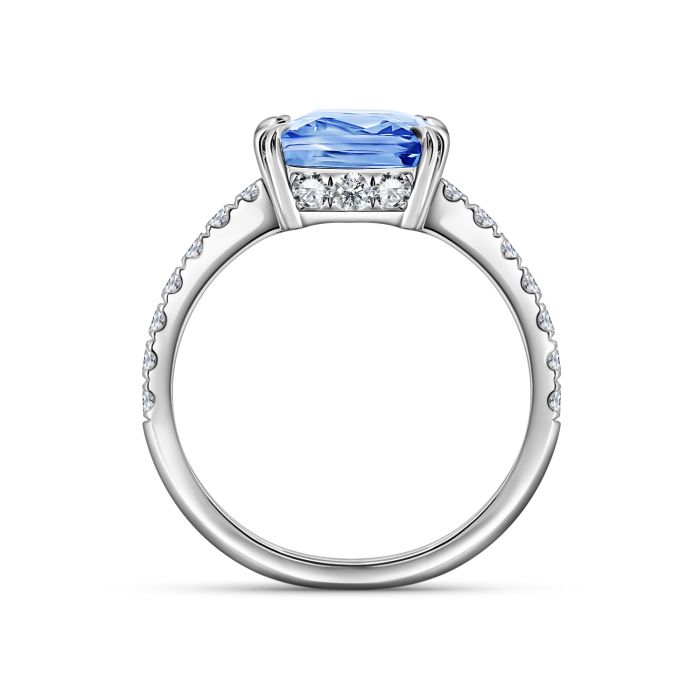 Бирманский сапфир в белом золоте