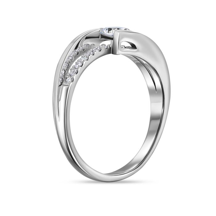 Кольцо с бриллиантом Принцесса