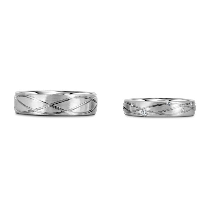 Кольца свадебные из серебра с бриллиантами