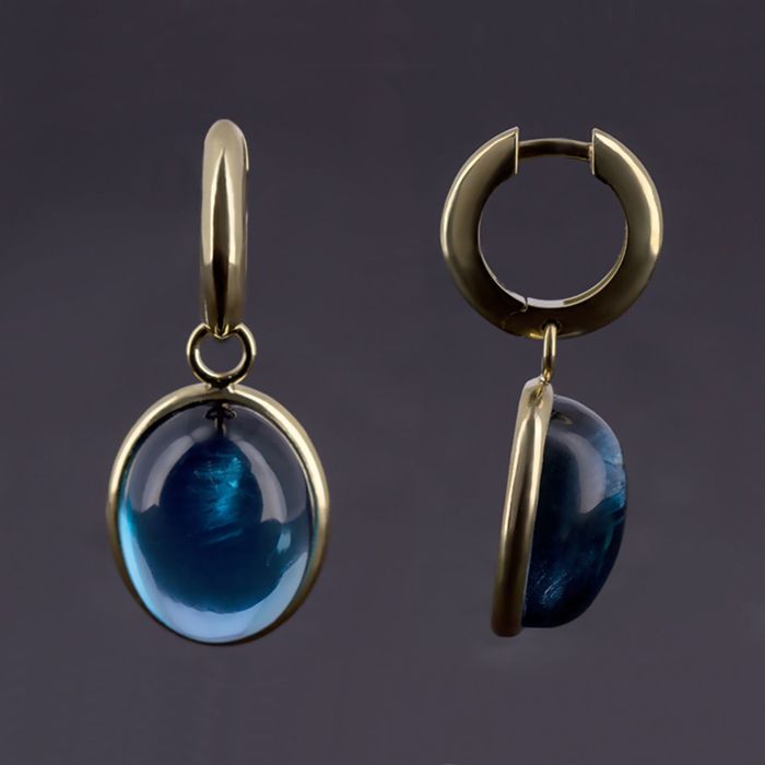 Гарнитур (кольцо и серьги) из желтого золота