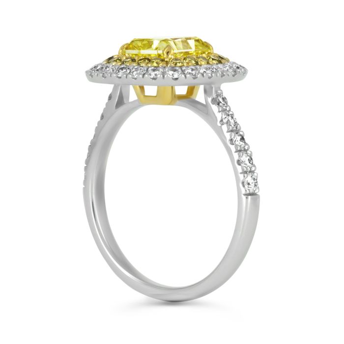 Кольцо с желтым бриллиантом