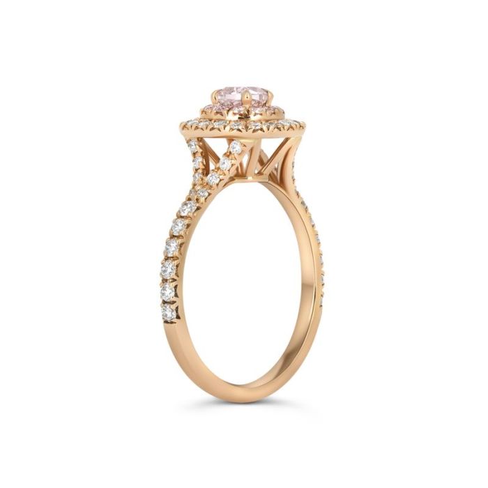 Помолвочное кольцо из розового золота с бриллиантами 