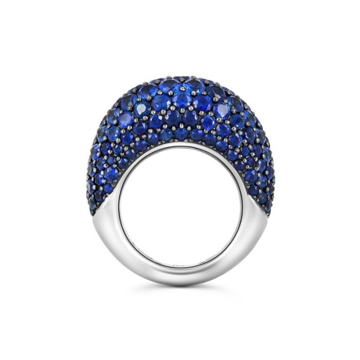 Перстень из белого золота с сапфирами