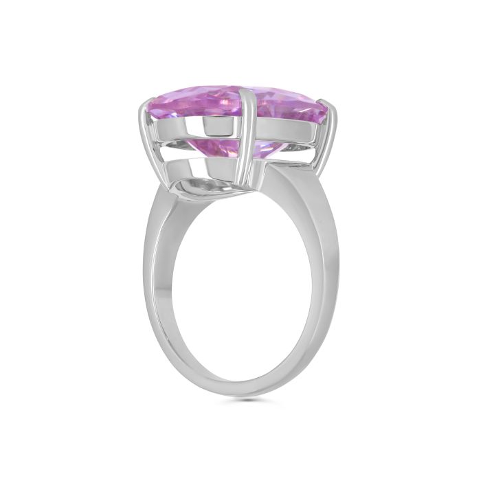 Женское кольцо из белого золота с розовым кунцитом