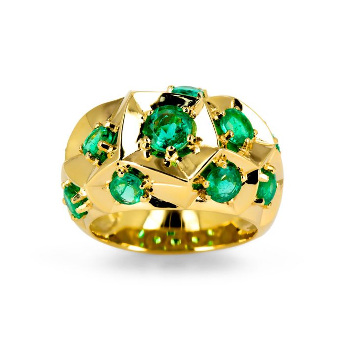 Кольцо из желтого золота с изумрудами