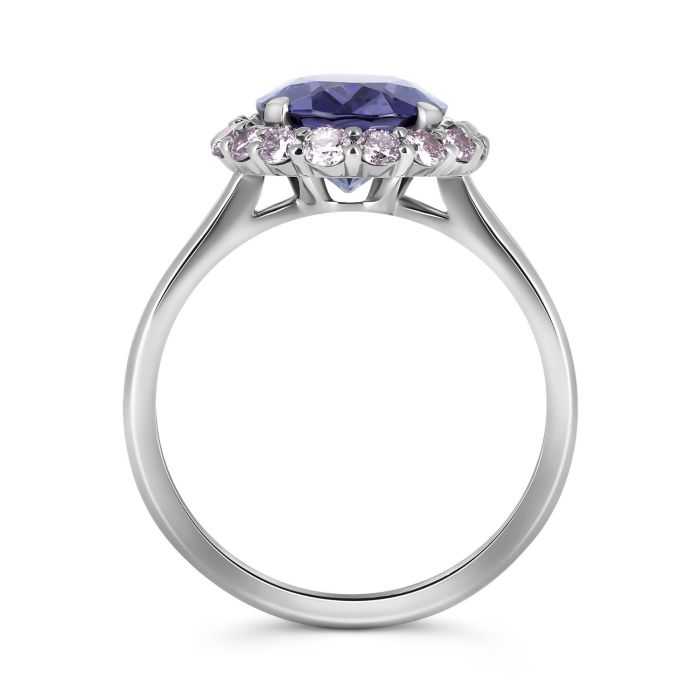 Перстень из белого золота с сапфиром и бриллиантами