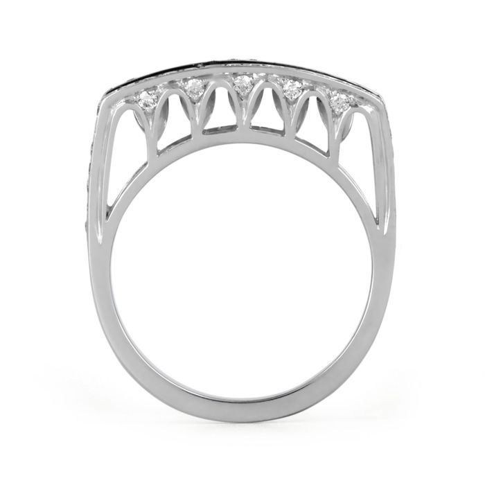 Кольцо с "танцующими" сапфирами