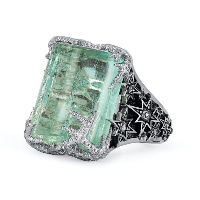 Женский перстень из белого золота с аквамарином и бриллиантами