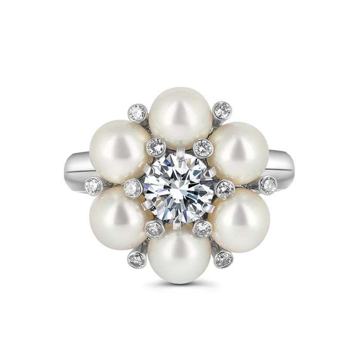 Кольцо из белого золота с жемчугом и бриллиантами