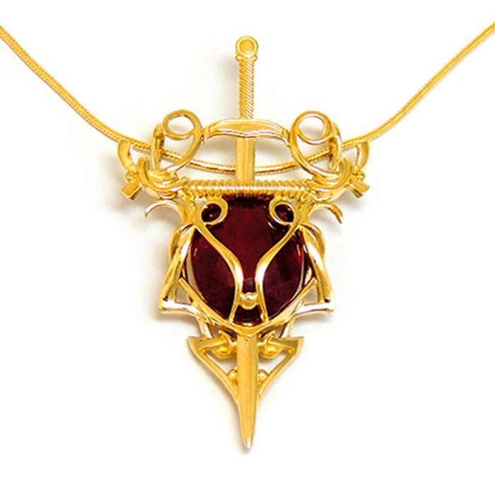 Мужская золотая подвеска с рубином
