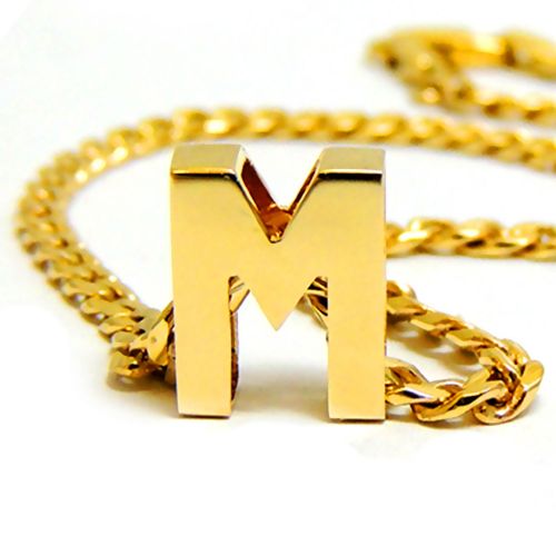 Подвеска в виде буквы «М» из желтого золота