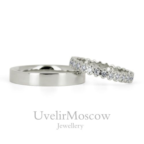 Парные обручальные кольца из белого золота с бриллиантами