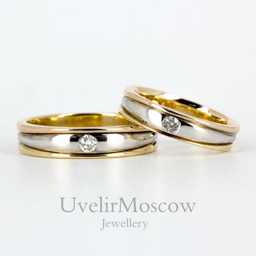 Золотые обручальные кольца с круглыми бриллиантами