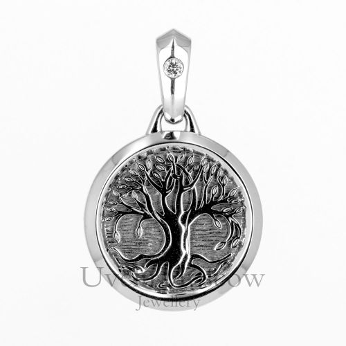 Подвеска с объемным рисунком и надписью