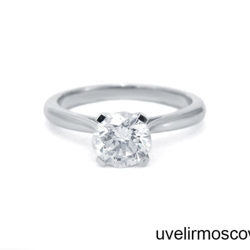 Кольцо на помолвку из белого золота с бриллиантом