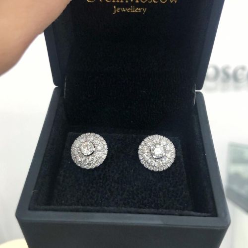 Круглые пуссеты с бриллиантами