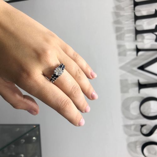 Кольцо с сапфирами и бриллиантом