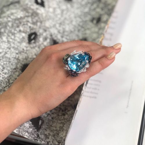 Кольцо из белого золота с аквамарином