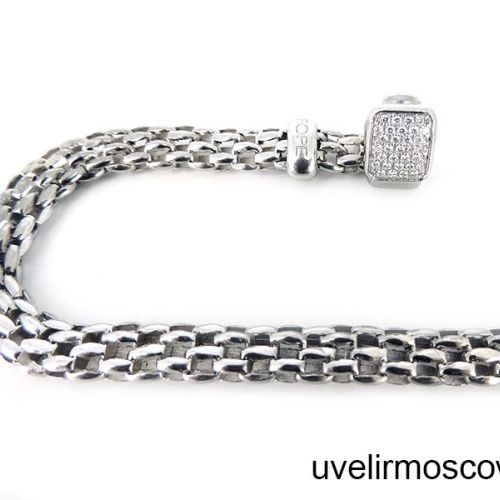 Объёмный браслет из белого золота с бриллиантами