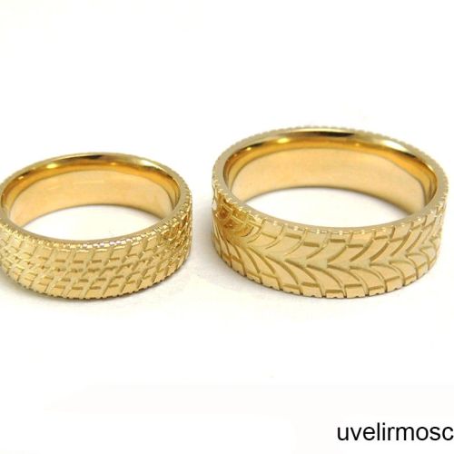 Широкие обручальные кольца-шины из желтого золота