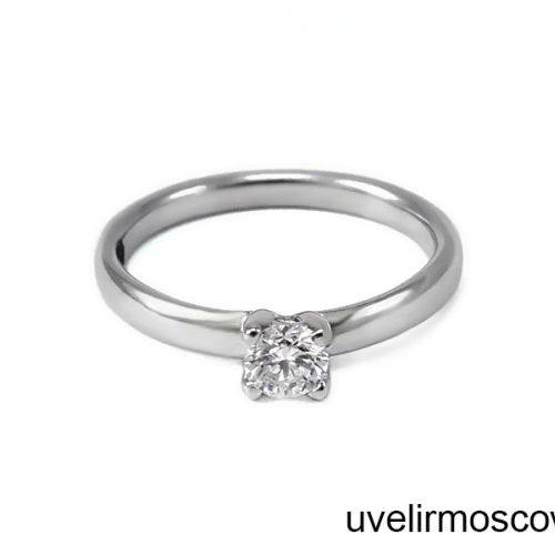 Помолвочное кольцо из белого золота с бриллиантом