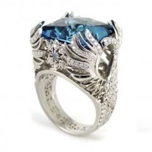 Женский перстень из белого золота «Лебедь»