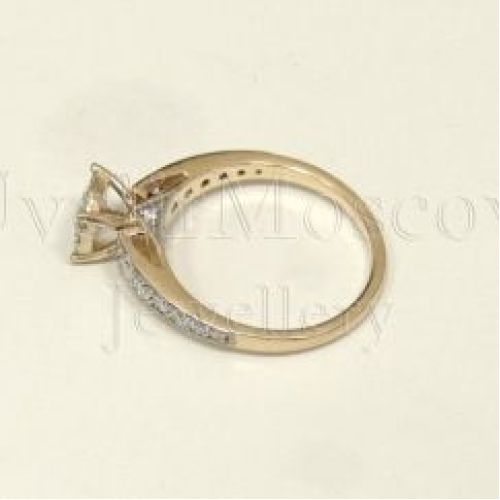 Кольца для помолвки с бриллиантом из желтого золота