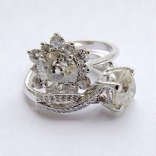 Кольца из белого золота с бриллиантами