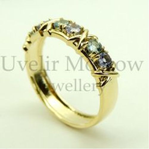 Кольцо из желтого золота с аметистами и аквамаринами