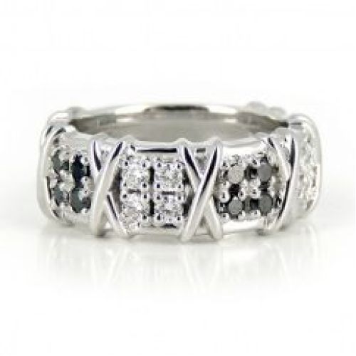 Кольцо «tiffany» из белого золота с белыми и черными бриллиантами