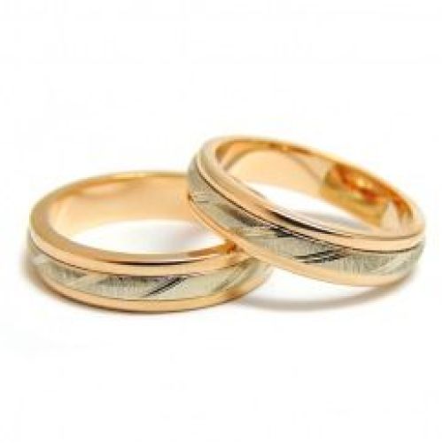 Комбинированные обручальные кольца с алмазной огранкой