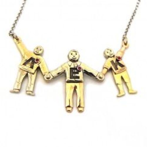 Подвеска «Три брата» из золота трёх цветов с сапфирами