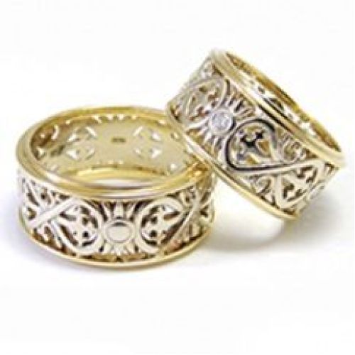 Широкие обручальные кольца из комбинированного золота с узором «Бесконечность»