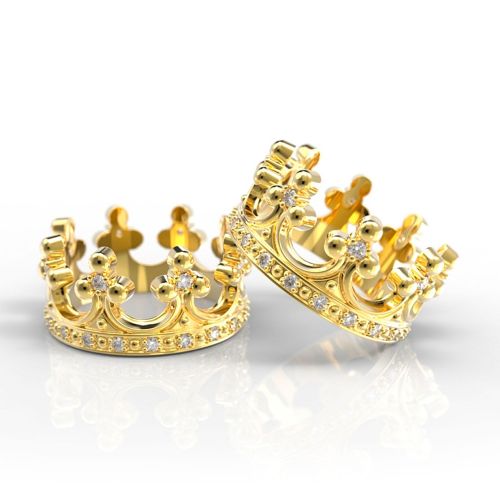 Обручальные кольца в виде короны из желтого золота с бриллиантами