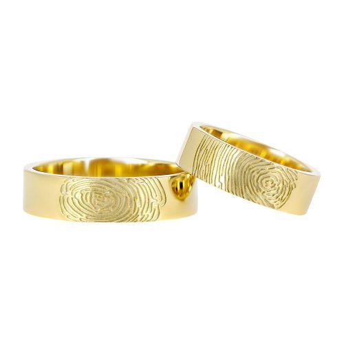 Обручальные кольца из желтого золота с отпечатками пальцев