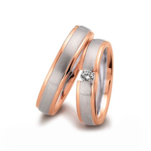 Двухцветные обручальные кольца с бриллиантами 