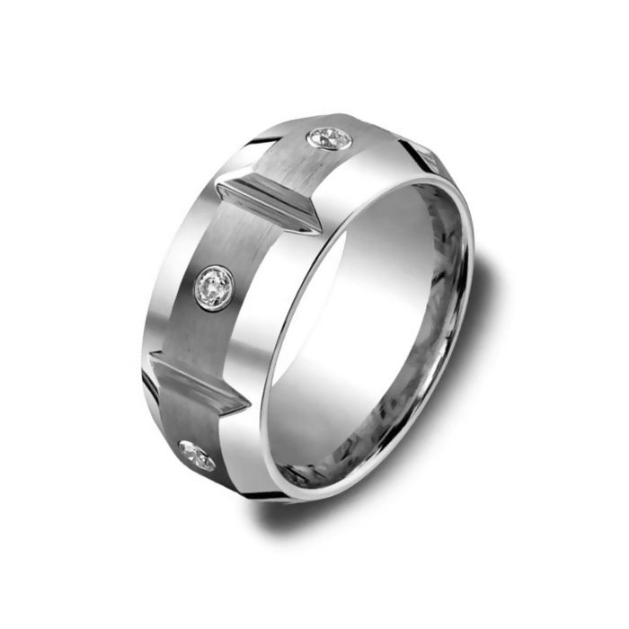 Обручальное кольцо из серебра  с бриллиантами