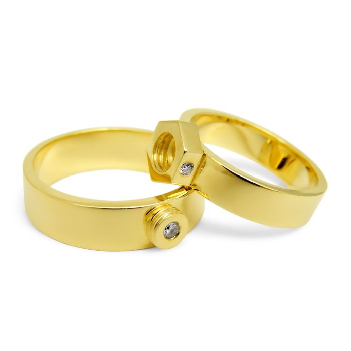 Дизайнерские обручальные кольца из желтого золота