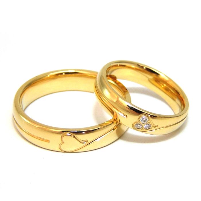 Парные обручальные золотые кольца с бриллиантами 