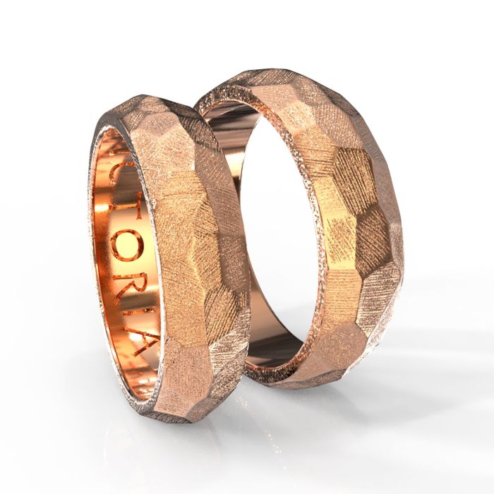 Парные обручальные кольца из красного золота с фактурной поверхностью