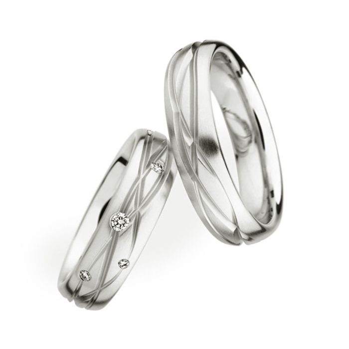 Обручальные серебряные кольца с бриллиантами
