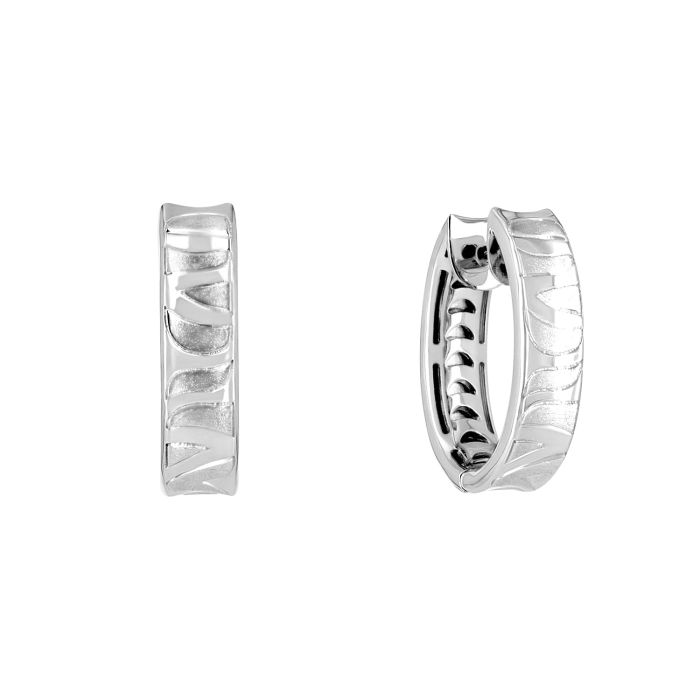 Золотые серьги с рельефным рисунком