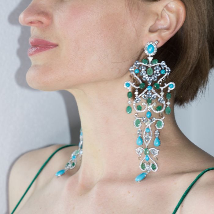 Серьги с бирюзой и изумрудами