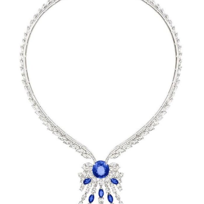 Колье с сапфирами и бриллиантами из белого золота