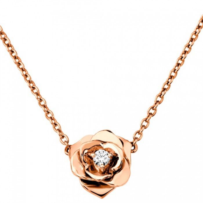 Подвеска в виде розы из красного золота с бриллиантом