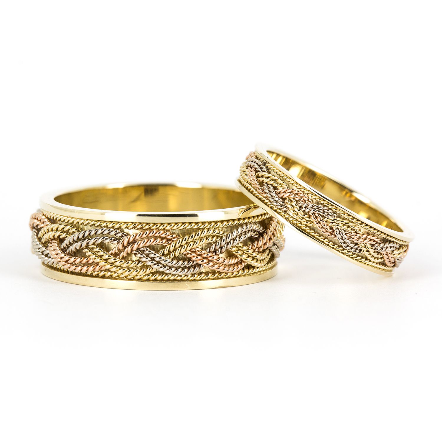 Обручальные кольца из комбинированного золота с плетением