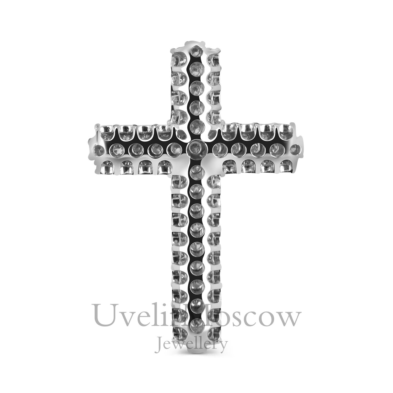 Золотой крест с бриллиантами классической огранки