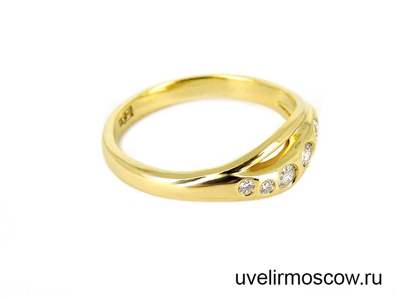 Женское кольцо из желтого золота 585 пробы с бриллиантами