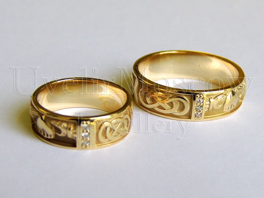 Кольцо Кладдахи с большим сердцем и бриллиантами