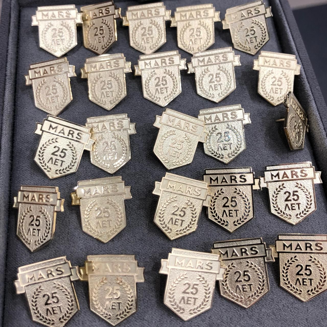 Корпоративные значки